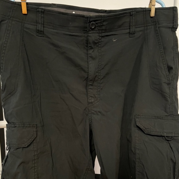Lee Size 38 Black Extreme Motion Shorts - Picture 1 of 2